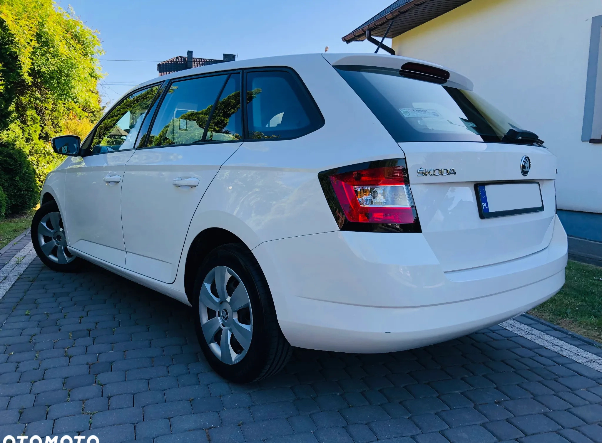 Skoda Fabia cena 19900 przebieg: 200000, rok produkcji 2015 z Kielce małe 211